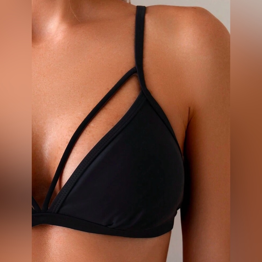 👙Women's Black Swim Bra. - Picture 3 of 5